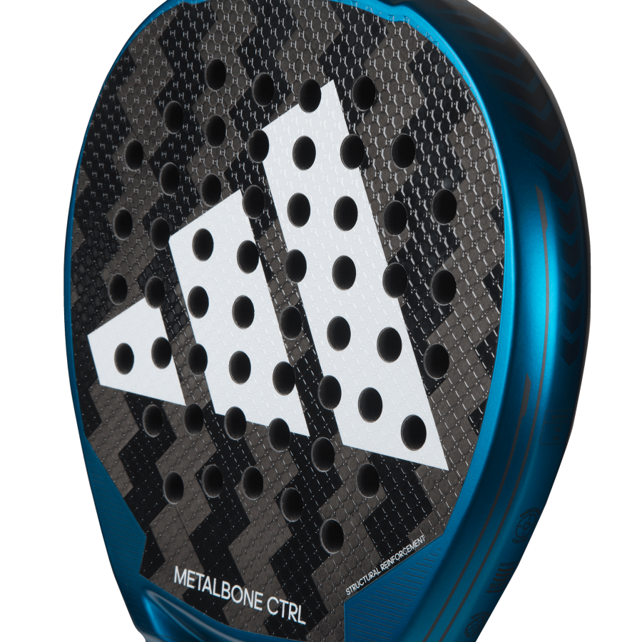 Pala Padel Adidas Metalbone Carbon Ctrl 3.3 2024 de Lorena Rufo 4